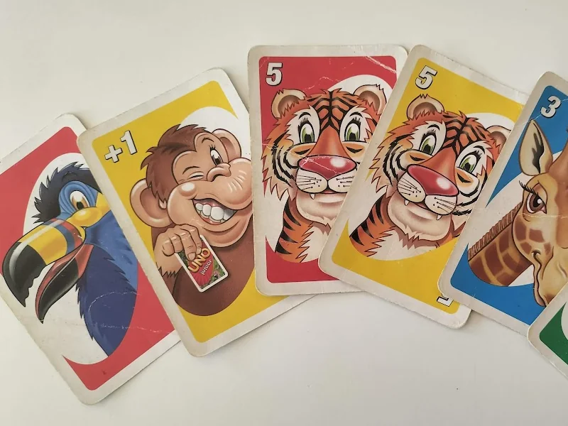 Här är några exempel på de roliga korten. Just denna lek är välanvänd, minst 200 matcher spelade.